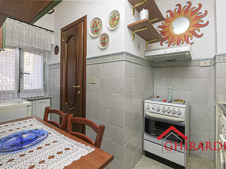 Immagine 9 di Bilocale in affitto  in PASSO CANTARENA 3 a Genova