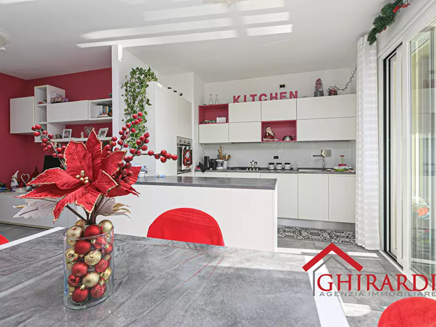 Immagine 9 di Trilocale in vendita  in VIA CIBRARIO SC B 33 a Genova