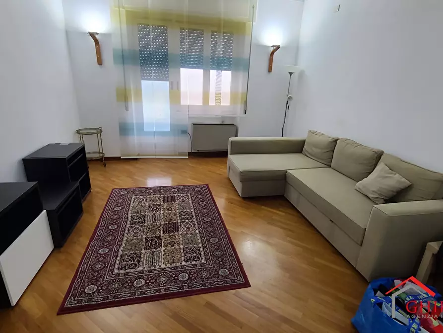 Immagine 1 di Trilocale in vendita  in VIA GIAN PIETRO SERY 14A a Genova