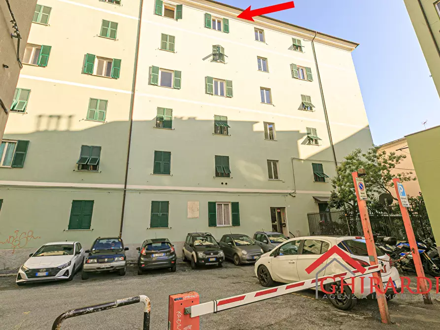 Immagine 35 di Trilocale in vendita  in VIA CHIARAVAGNA 7 a Genova