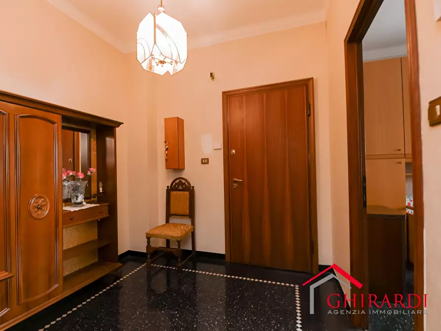 Immagine 2 di Quadrilocale in vendita  in SALITA CATALDI 20B a Genova