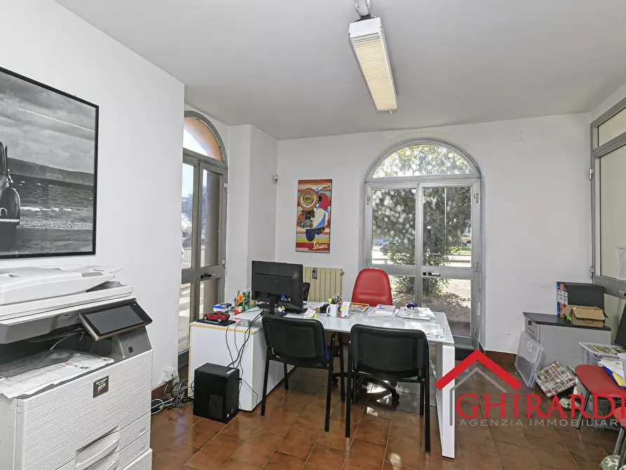 Immagine 2 di Showroom in affitto  in VIA PRA' 5 a Genova
