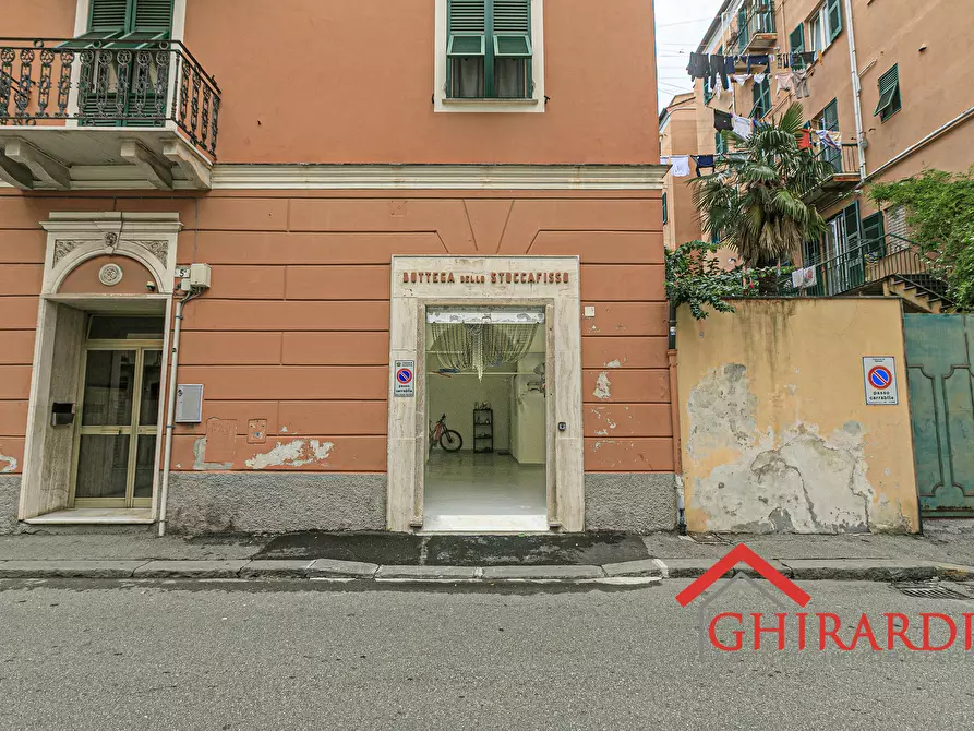 Immagine 24 di Magazzino in vendita  in VIA GAETANO DONIZETTI 73R a Genova