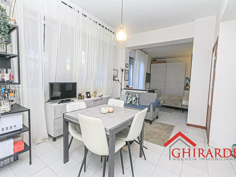 Immagine 4 di Monolocale in vendita  in VIALE MODUGNO 16 a Genova