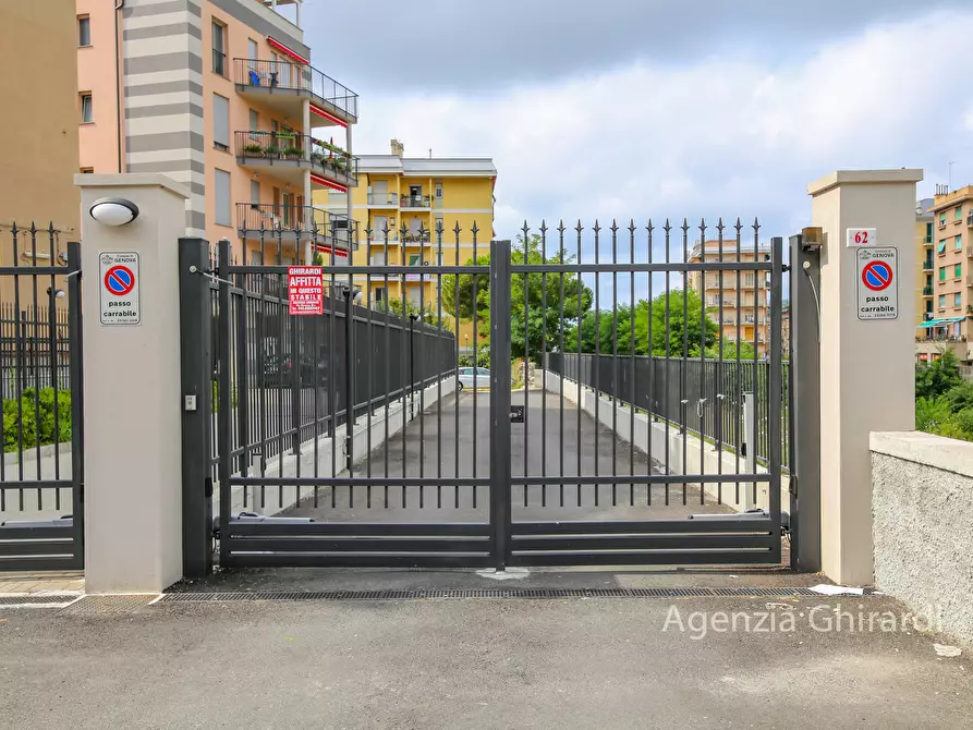 Immagine 5 di Garage in affitto  in Via Pier Domenico da Bissone 36R a Genova