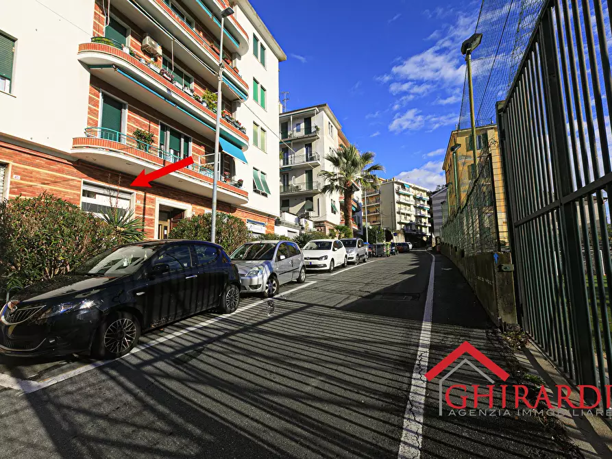Immagine 15 di Attività commerciale in vendita  in VIA G. CALDESI 43R a Genova