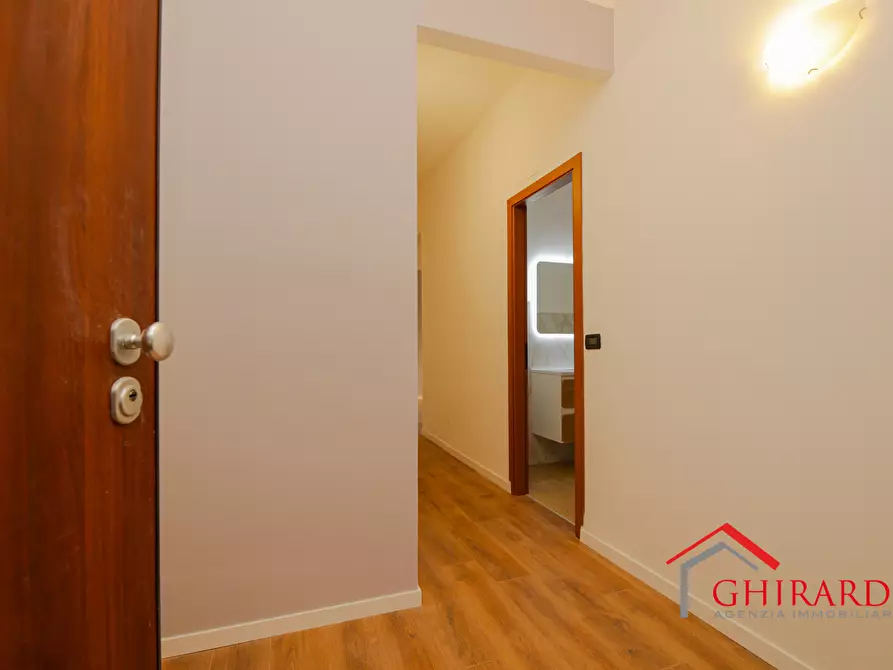 Immagine 2 di Bilocale in vendita  in VIA MURTOLA 62 a Genova