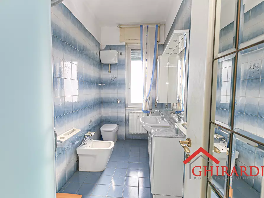 Immagine 29 di Quadrilocale in vendita  in VIA DEI SESSANTA 31 a Genova