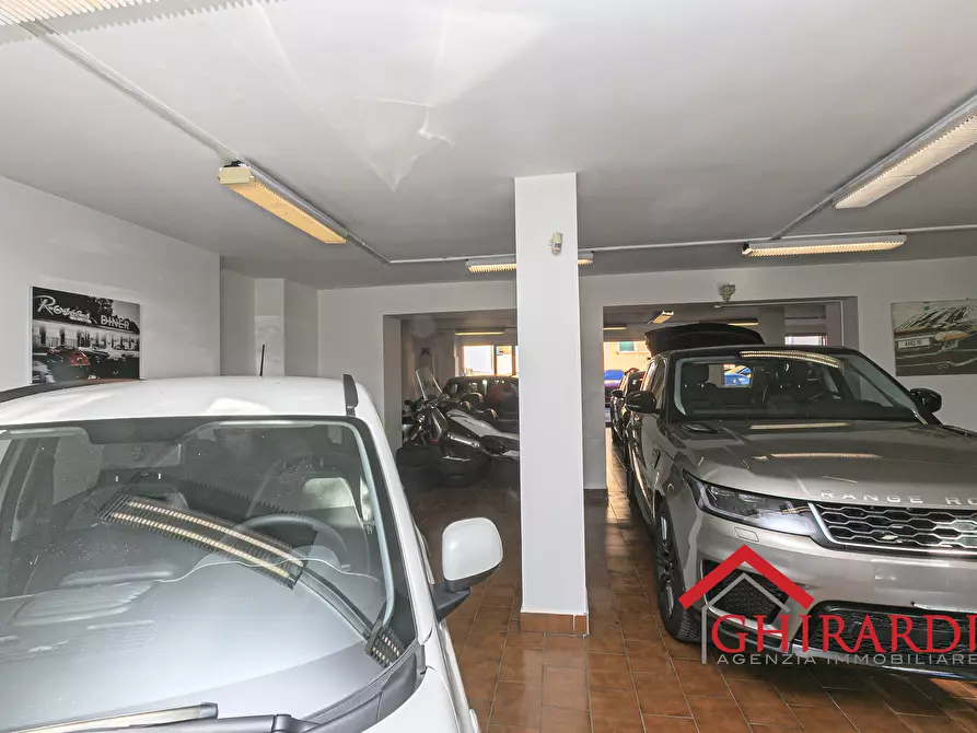 Immagine 5 di Showroom in affitto  in VIA PRA' 5 a Genova