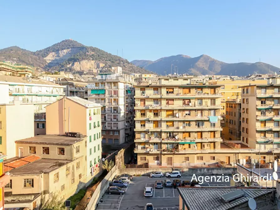 Immagine 24 di Trilocale in affitto  in Via D'Andrade 34 a Genova