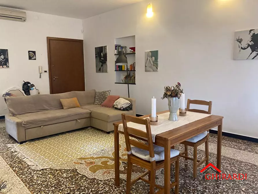Immagine 1 di Bilocale in affitto  in VICO SCHIAFFINO 1 a Genova