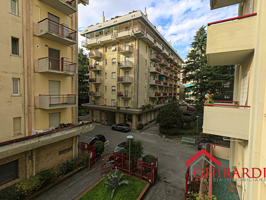 Immagine 31 di Bilocale in affitto  in Via Chiaravagna 14c a Genova