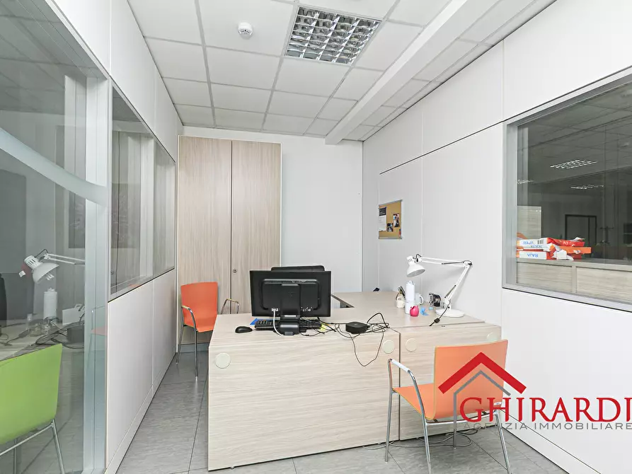 Immagine 21 di Ufficio in vendita  in Via delle Nuove Tecnologie Enrico Albareto 21 a Genova