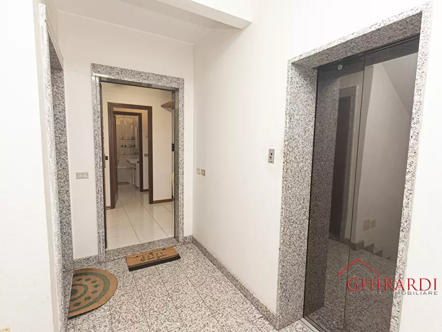 Immagine 23 di Bilocale in affitto  in VIALE VILLA GAVOTTI 43 a Genova