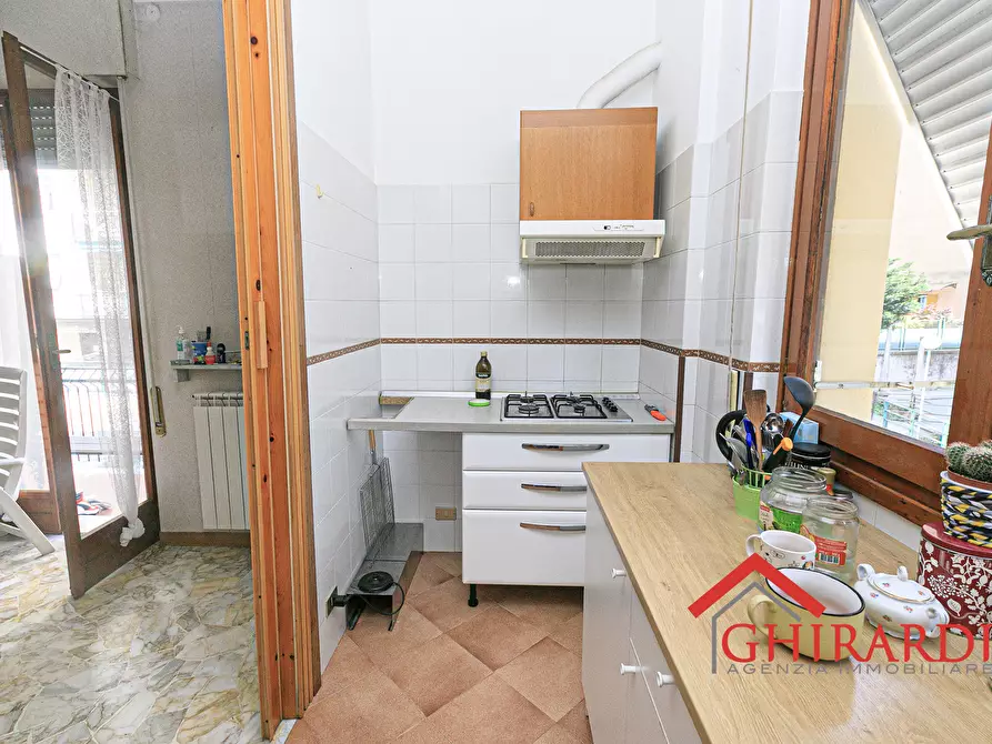 Immagine 9 di Quadrilocale in vendita  in VIA DELL'ALLORO 7 a Genova