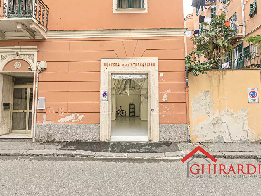 Immagine 26 di Magazzino in vendita  in VIA GAETANO DONIZETTI 73R a Genova