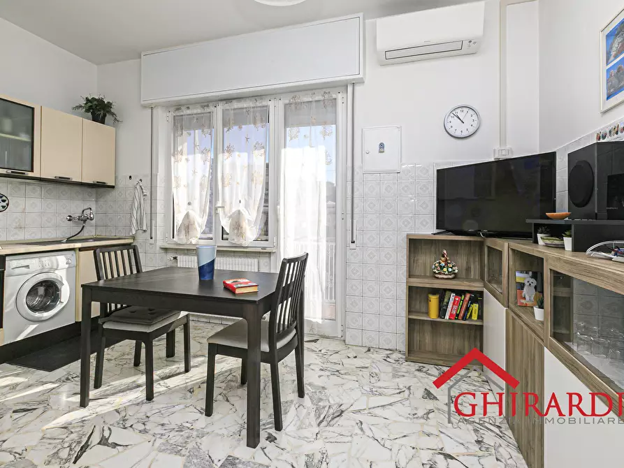 Immagine 5 di Bilocale in vendita  in Piazza Silvio Arrivabene 7a a Genova