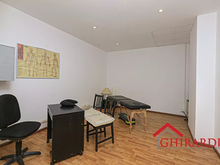 Immagine 14 di Locale commerciale in vendita  in BORZOLI 88M a Genova