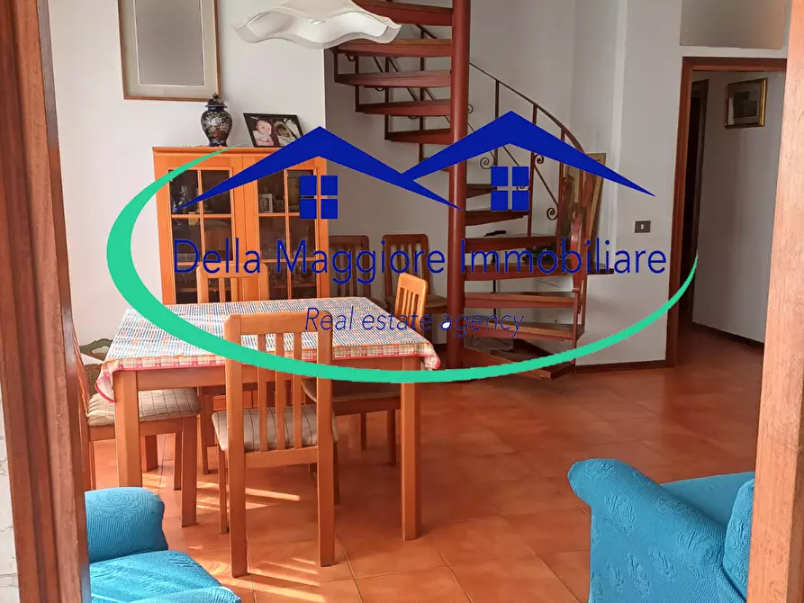 Immagine 4 di Casa bifamiliare in vendita  a Livorno