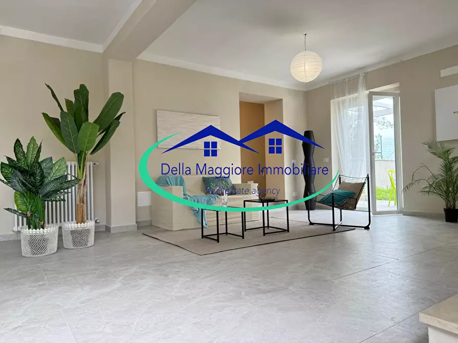 Immagine 15 di Porzione di casa in vendita  a Livorno