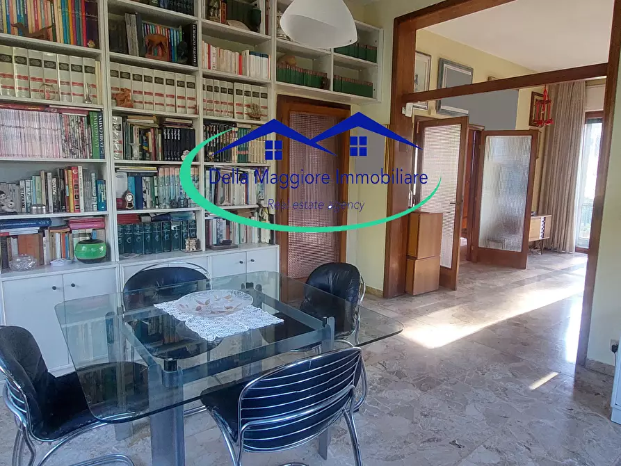 Immagine 6 di Villa in vendita  in via di montenero a Livorno