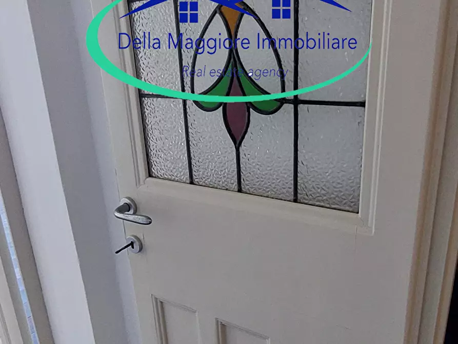 Immagine 24 di Villa in vendita  a Livorno