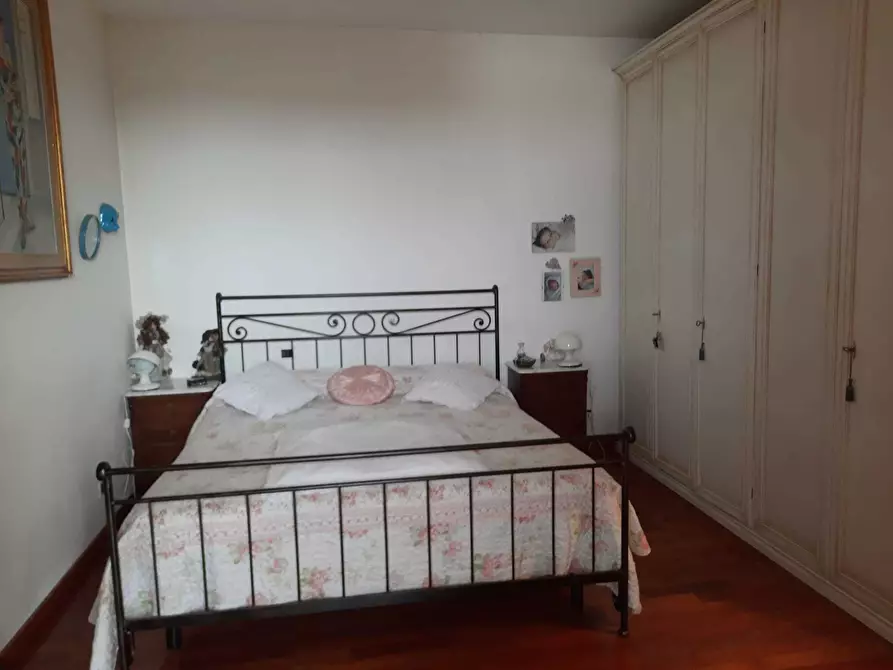 Immagine 13 di Villa in vendita  in via della prugnoliccia a Livorno