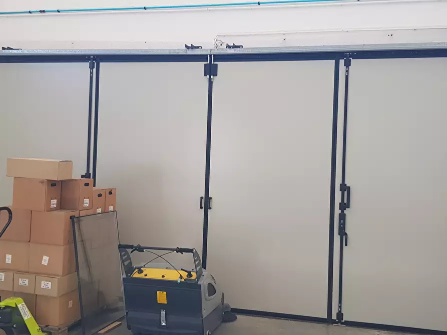 Immagine 9 di Attività artigianale in vendita  a Fidenza