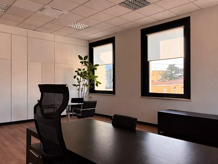 Immagine 7 di Ufficio in affitto  in Strada Langhirano a Parma