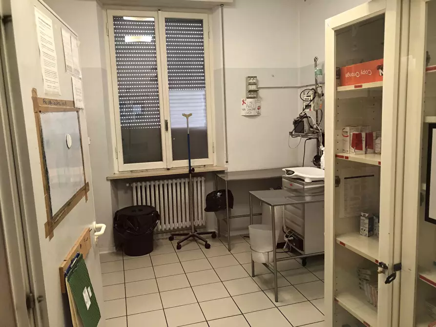 Immagine 5 di Ufficio in affitto  a Parma