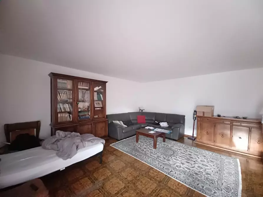 Immagine 10 di Stanza singola in affitto  a Trento