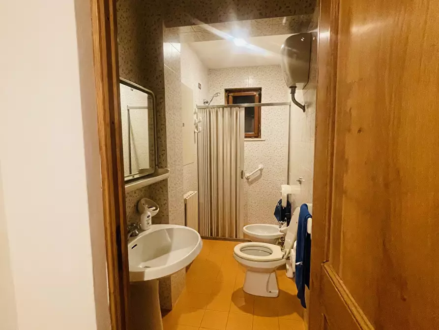 Immagine 11 di Porzione di casa in vendita  in Via Montegallo a Osimo