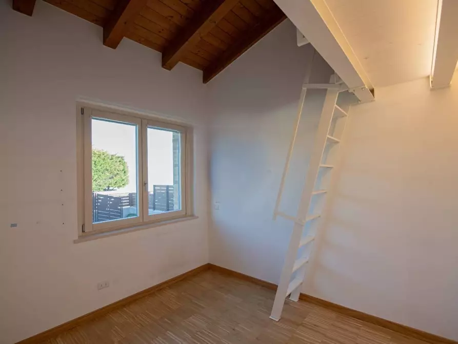 Immagine 25 di Porzione di casa in vendita  in Via Barcaglione a Ancona