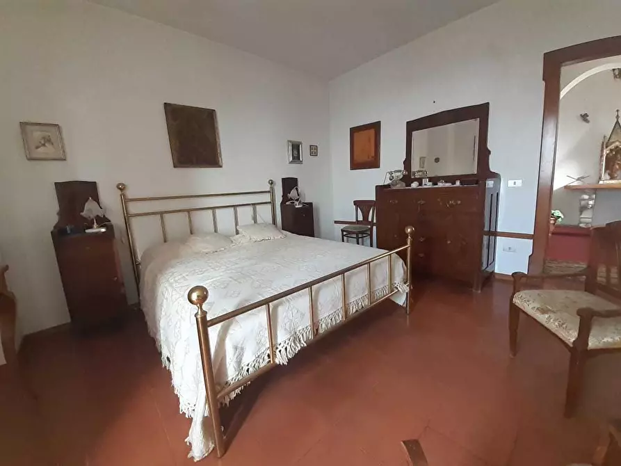 Immagine 25 di Villa in vendita  in VIA chiaravallese a Osimo