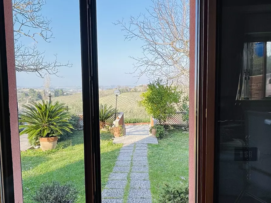 Immagine 11 di Villetta a schiera in vendita  in Via Battinebbia a Jesi