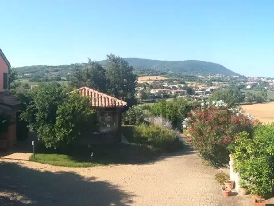 Immagine 2 di Villa in vendita  in Coppo a Sirolo