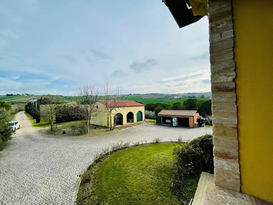 Immagine 9 di Rustico / casale in vendita  in morrovalle a Morrovalle