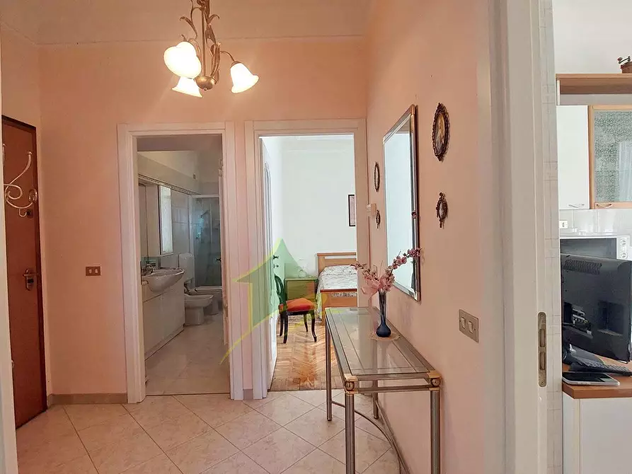 Immagine 6 di Trilocale in vendita  in Via Vallarino 54 a San Remo