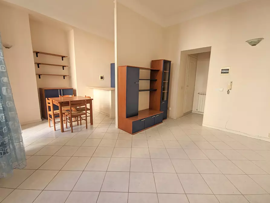 Immagine 10 di Bilocale in vendita  in Via Zeffiro Massa 84 a San Remo