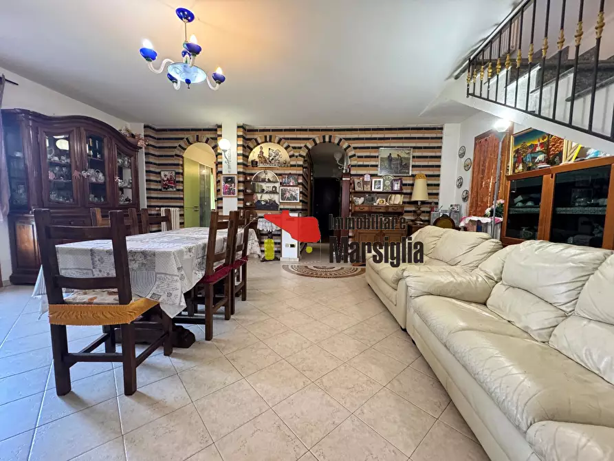 Immagine 19 di Villa in vendita  in Via Monsignore Tornatore a Dolceacqua