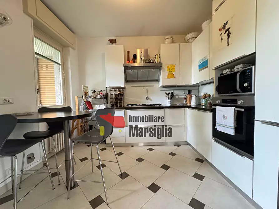 Immagine 37 di Quadrilocale in vendita  in Corso Felice Cavallotti 340 a San Remo