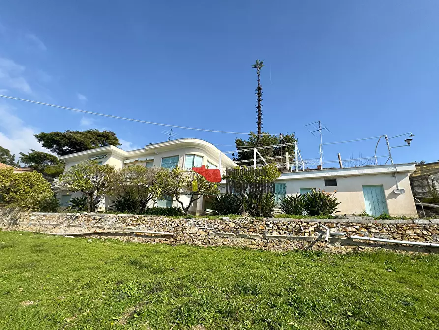 Immagine 34 di Casa indipendente in vendita  in Via G. D'Annunzio 60 a San Remo