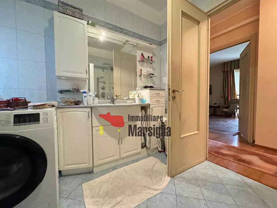 Immagine 20 di Quadrilocale in vendita  in Corso Felice Cavallotti 340 a San Remo