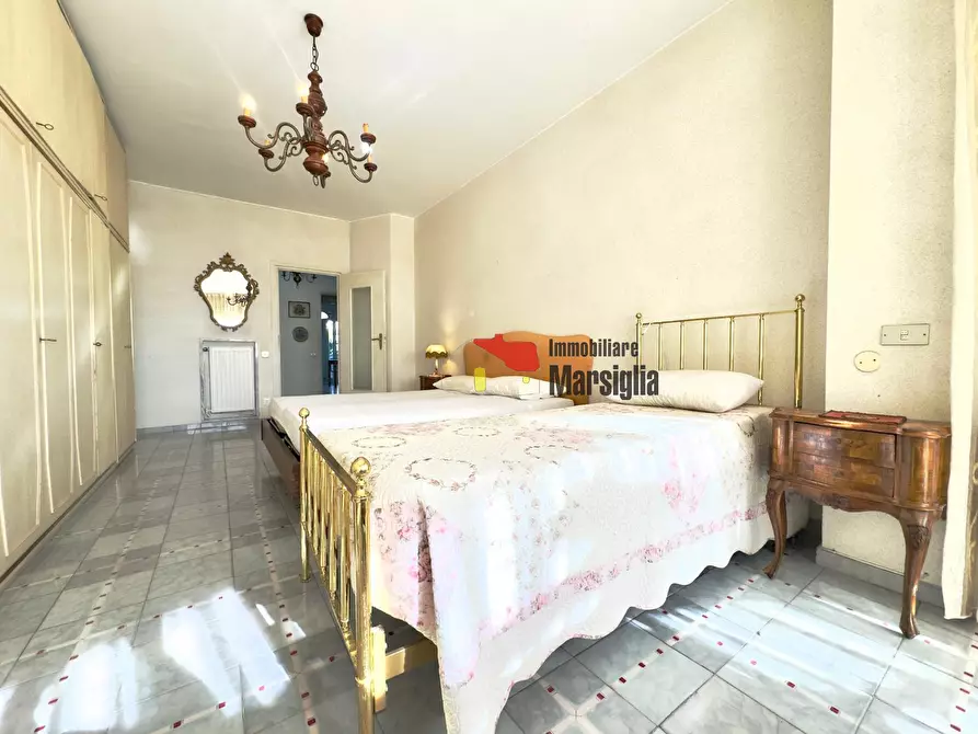 Immagine 12 di Quadrilocale in vendita  in Via Legnano 8 a San Remo