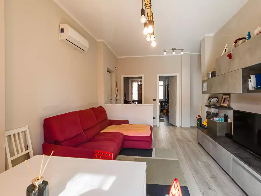 Immagine 3 di Quadrilocale in vendita  in Via Villa Giusti a Torino