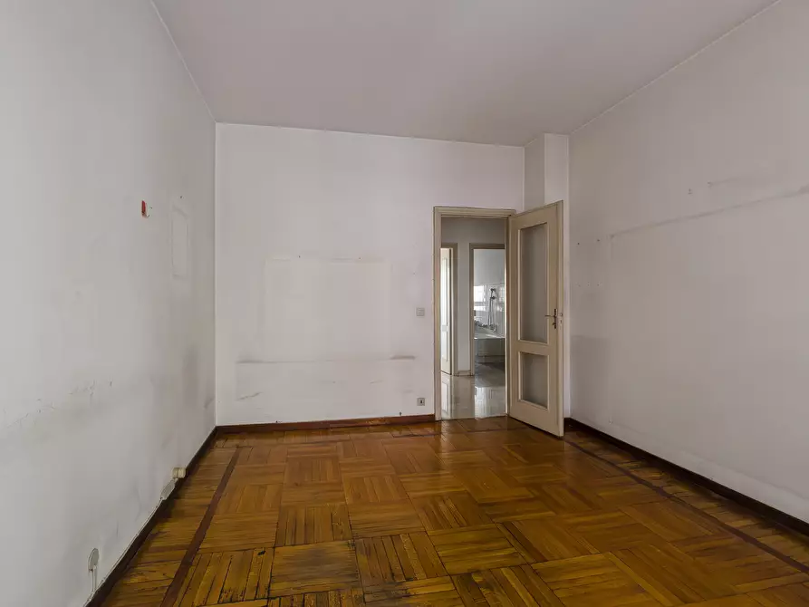 Immagine 6 di Quadrilocale in vendita  in Via Fratelli Carando a Torino