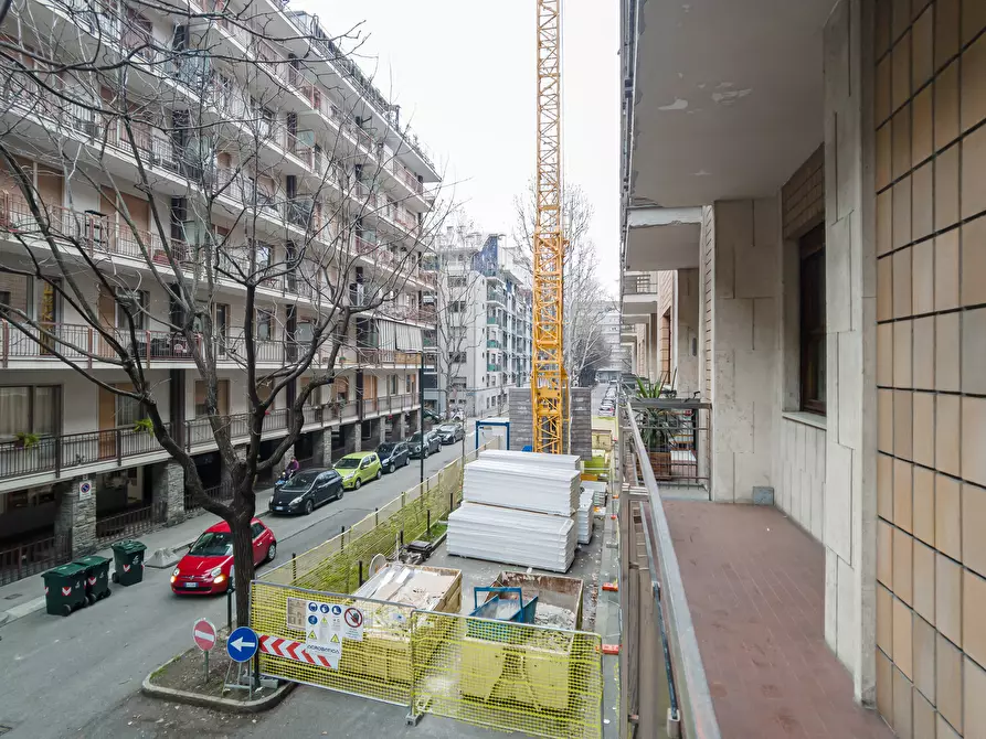 Immagine 26 di Quadrilocale in vendita  in Via Fratelli Carando a Torino