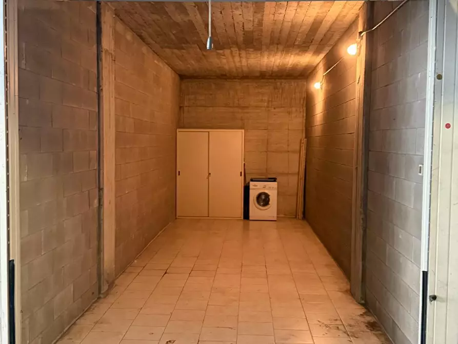 Immagine 1 di Garage in vendita  in Via Borsellino a Torino