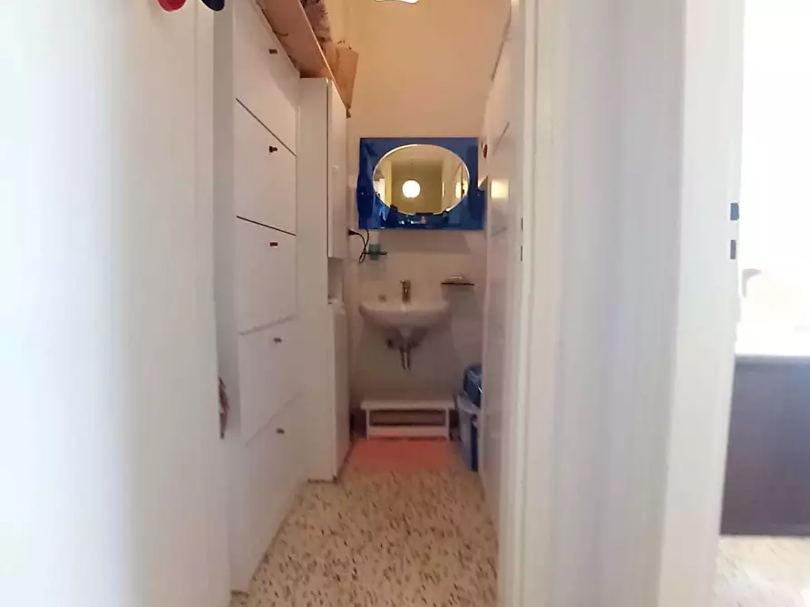 Immagine 2 di Pentalocale in vendita  a Livorno