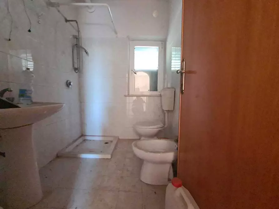 Immagine 11 di Porzione di casa in vendita  a Livorno